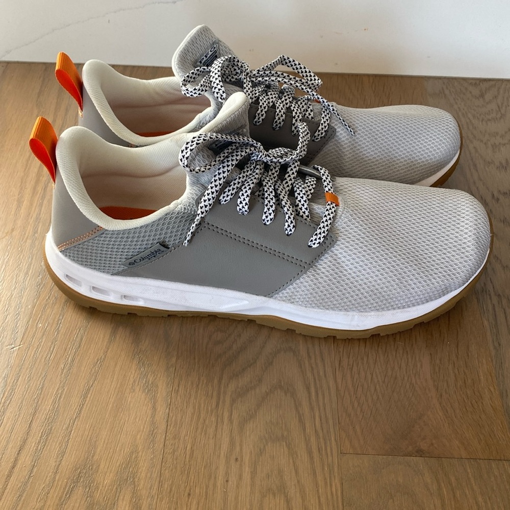Men’s Columbia PFG tennis shoes